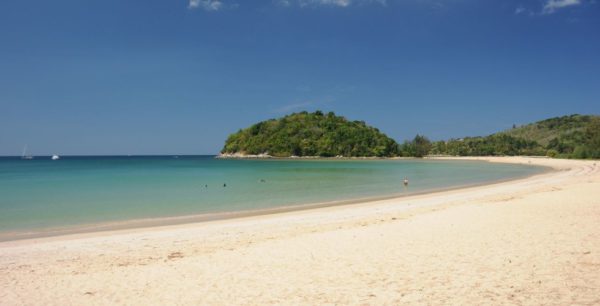 phuket-thailandia-layan-3-980x500